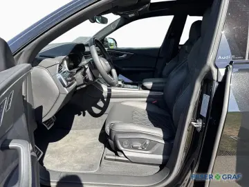 AUDI Q8 SUV