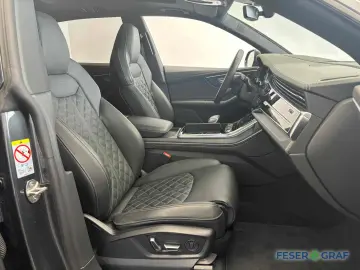 AUDI Q8 50 TDI qu. tiptr. 2 x S line - PANO - AHK -