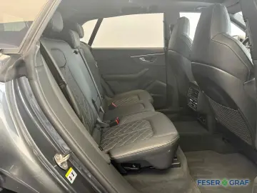 AUDI Q8 50 TDI qu. tiptr. 2 x S line - PANO - AHK -