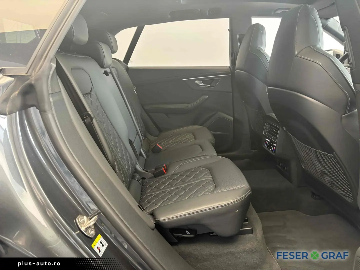 AUDI Q8 50 TDI qu. tiptr. 2 x S line - PANO - AHK -