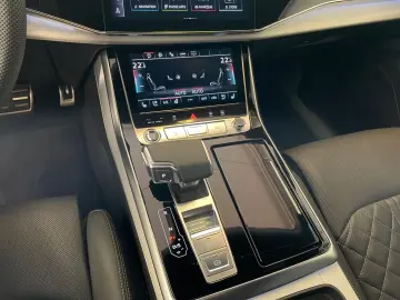 AUDI Q8 50 TDI quattro S-line plus Pano 360 Matrix