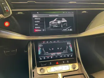 AUDI Q8 50 TDI quattro S-line plus Pano 360 Matrix