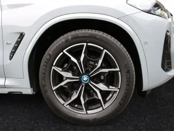 BMW X3 xDrive30e M Sportpaket Head-Up HiFi Kamera