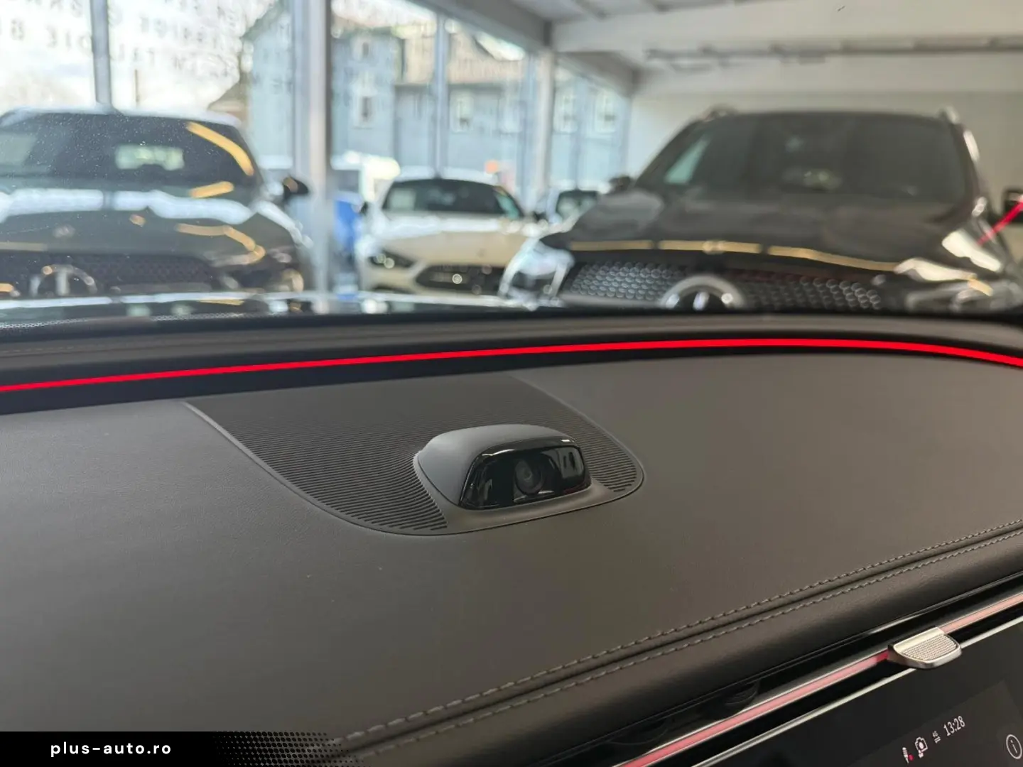 MERCEDES-BENZ E-Class 2024 — imagine 32