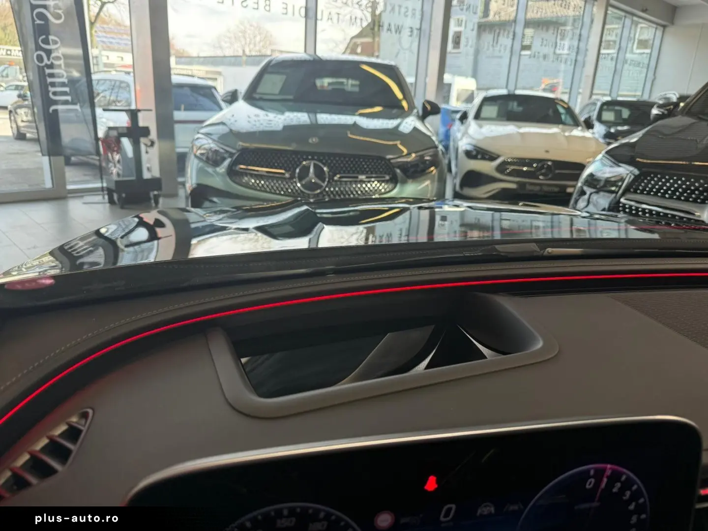 MERCEDES-BENZ E-Class 2024 — imagine 33