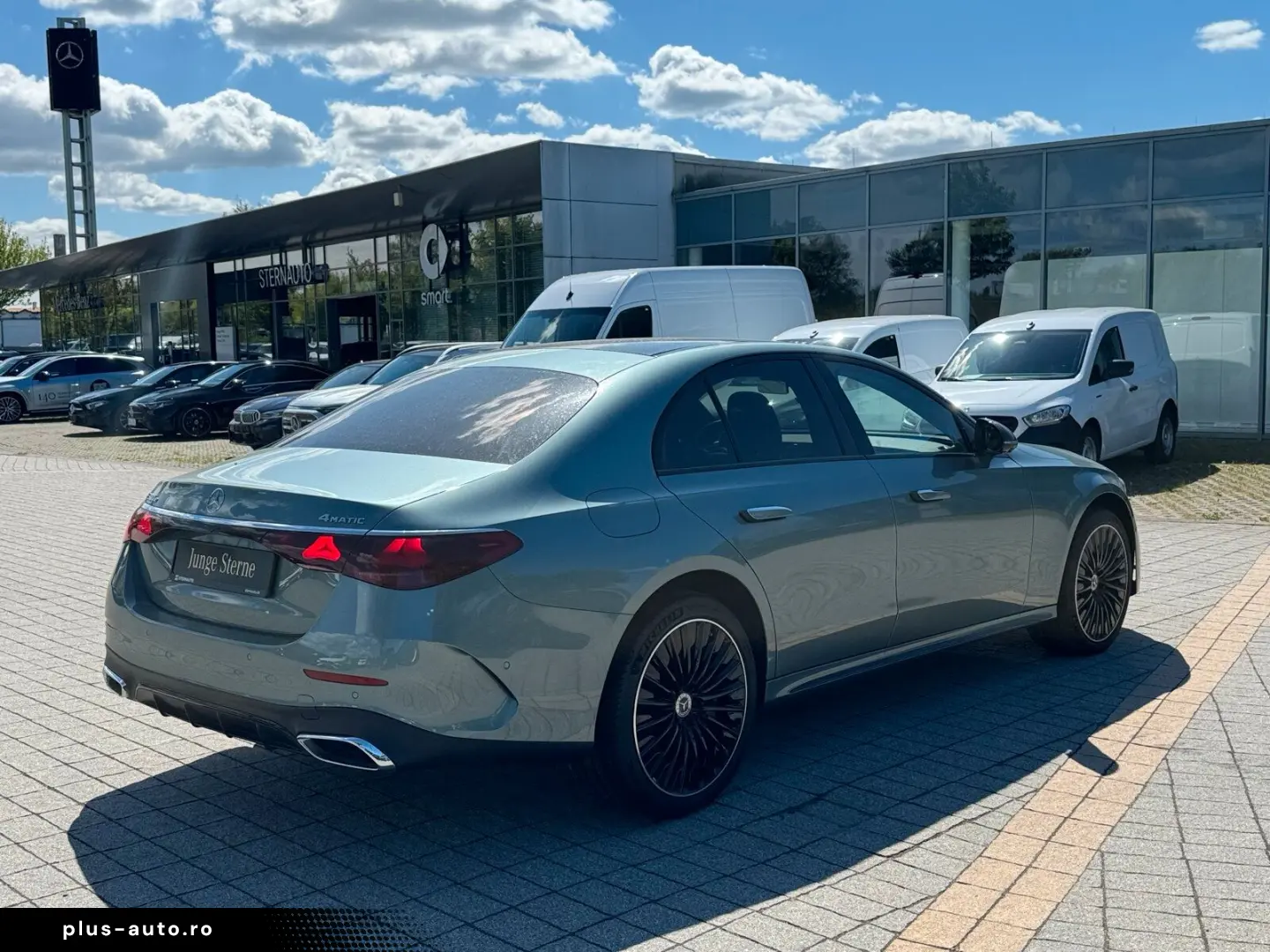 MERCEDES-BENZ E-Class 2023 — imagine 4