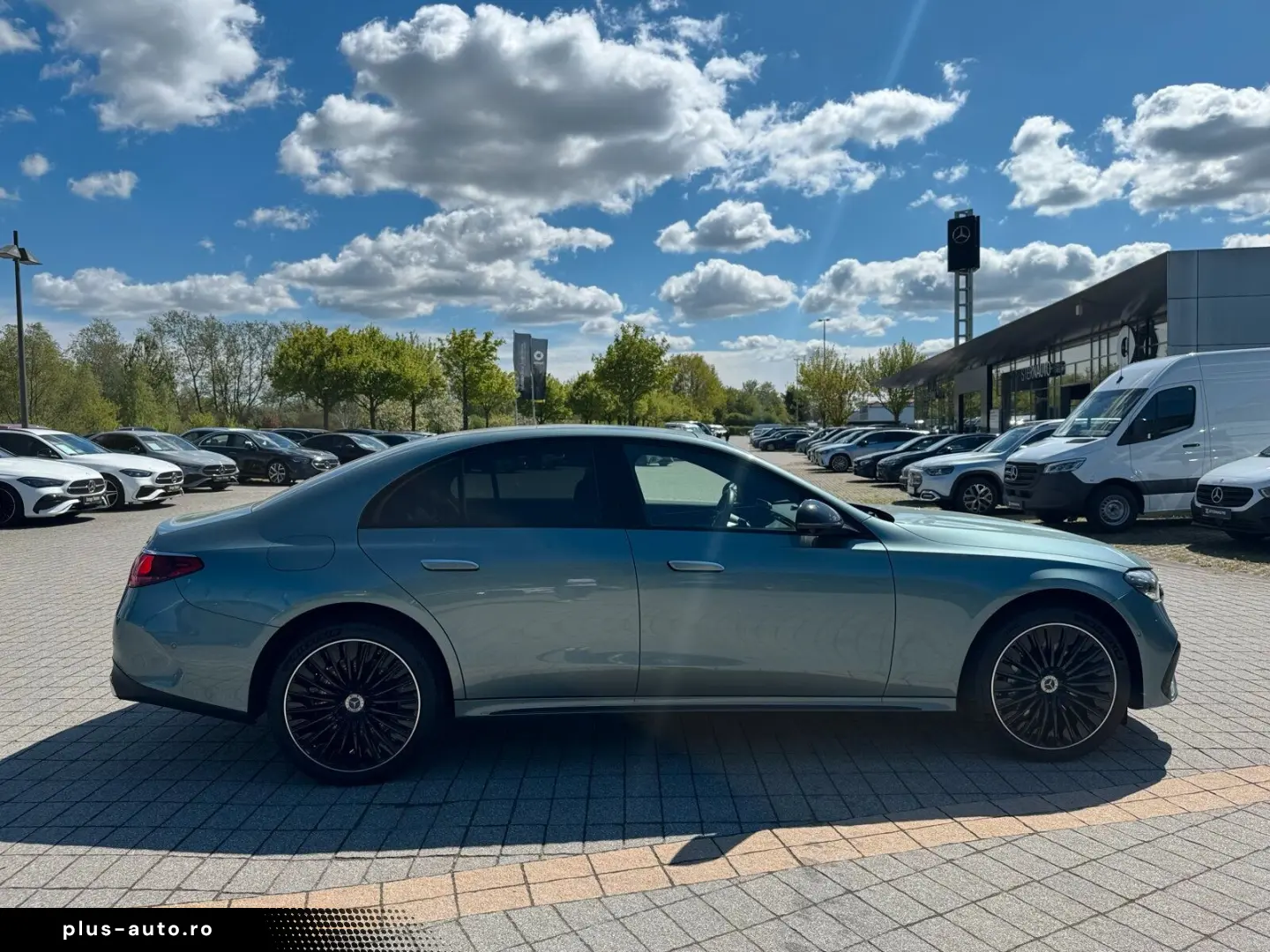 MERCEDES-BENZ E-Class 2023 — imagine 8