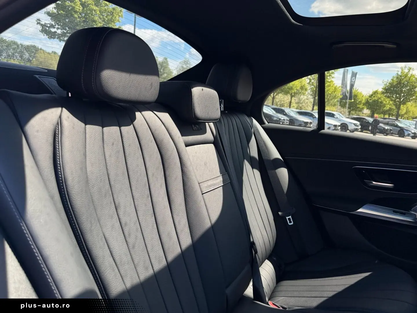 MERCEDES-BENZ E-Class 2023 — imagine 17