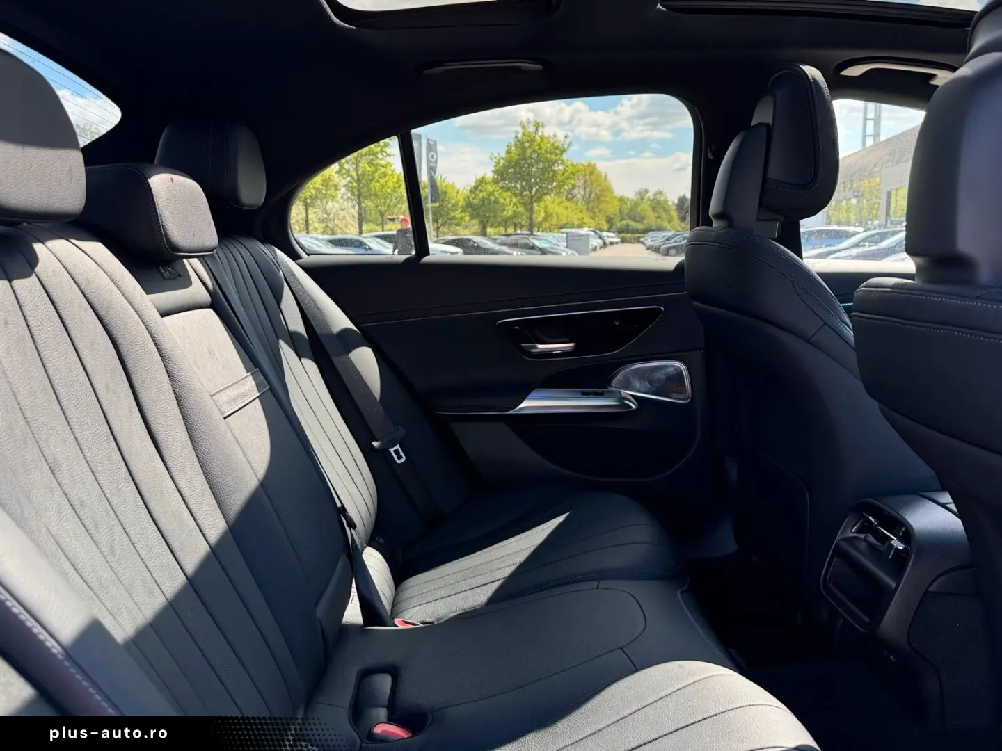 MERCEDES-BENZ E-Class 2023 — imagine 18