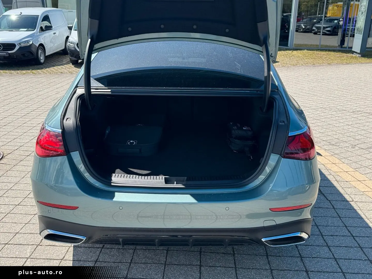 MERCEDES-BENZ E-Class 2023 — imagine 19