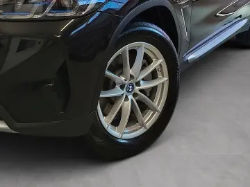 BMW X3 xDrive30e LiveCockpitProf Head-Up Laser HiFi
