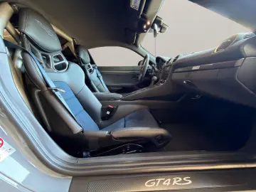PORSCHE 718 Cayman GT4 RS Weissach-Paket Lift 20''