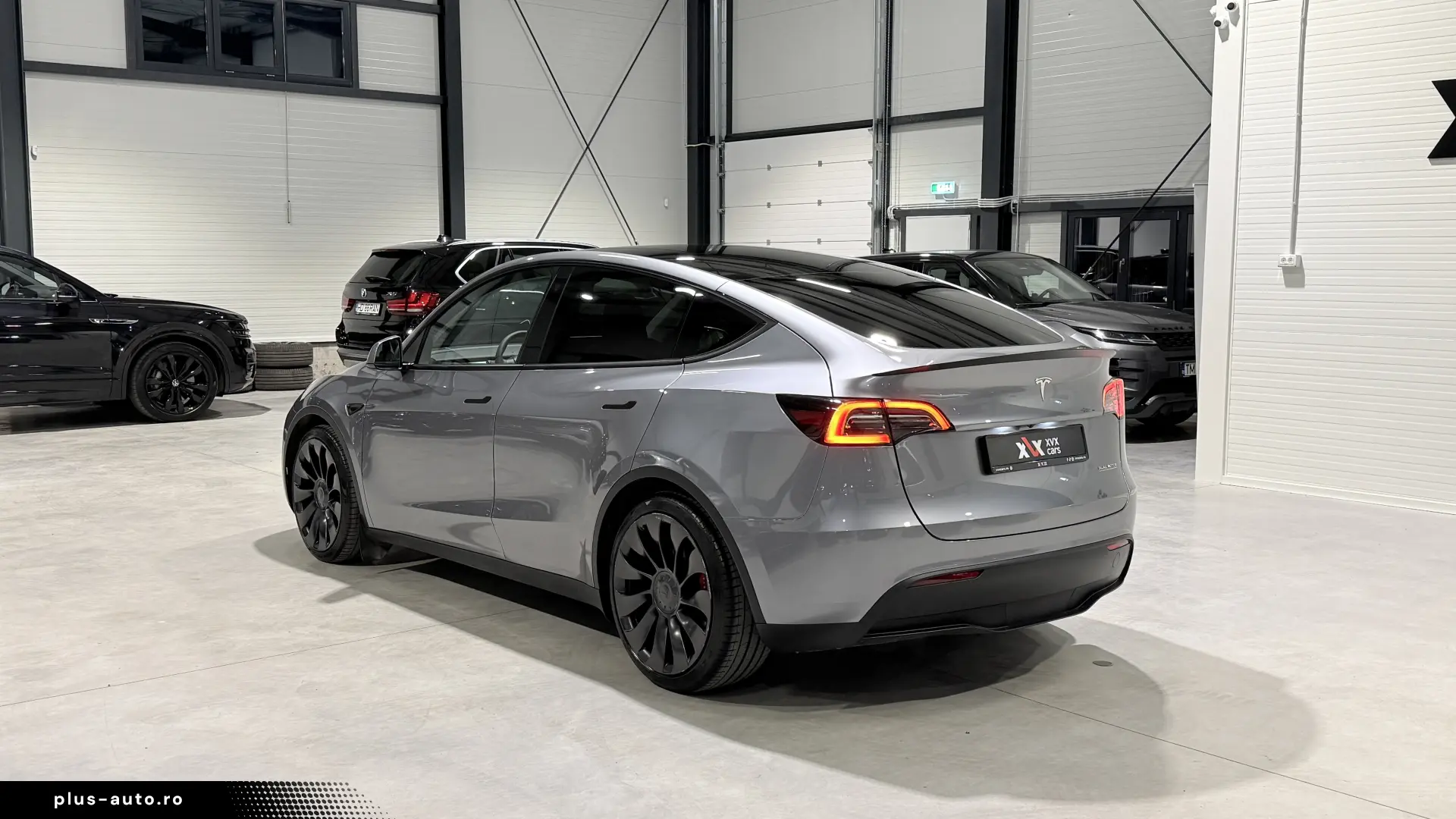 Tesla Model Y Dual Motor Performance Autopilot Avansat