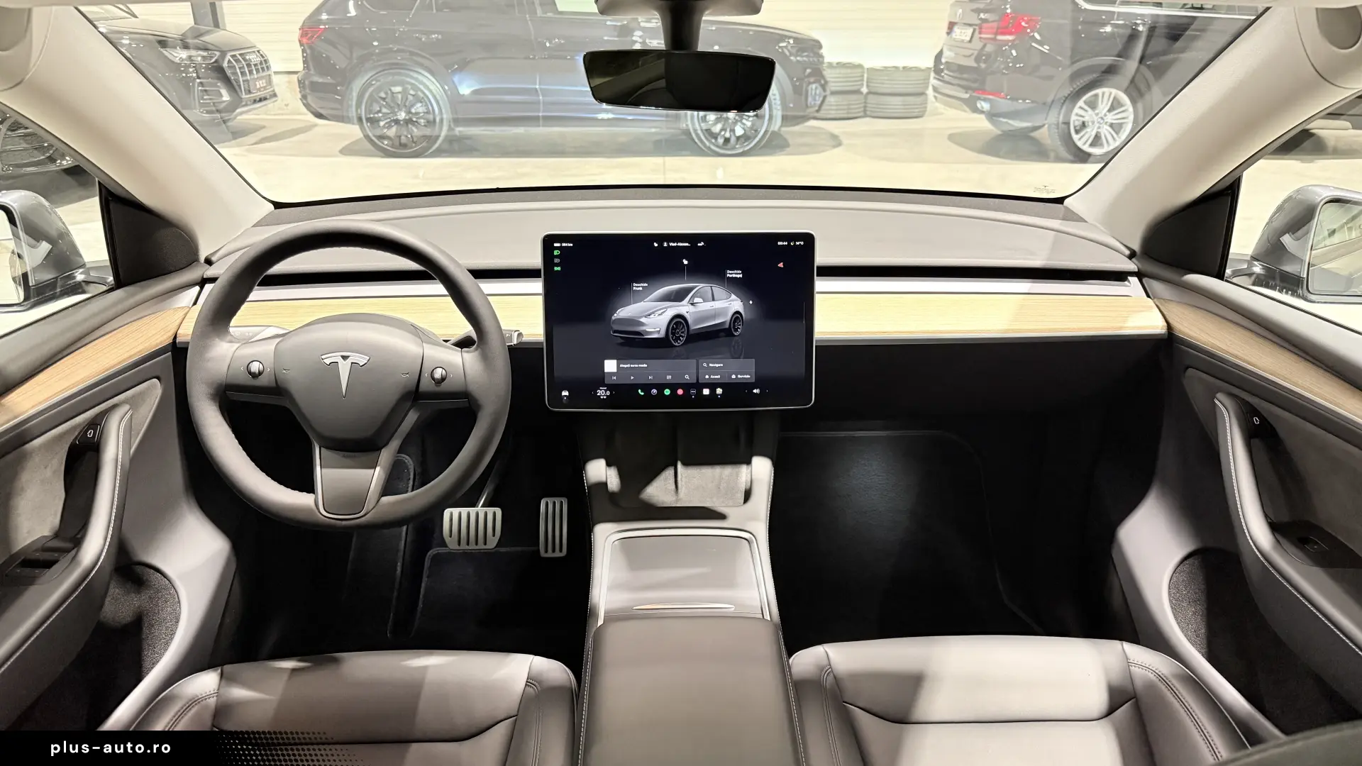 Tesla Model Y Dual Motor Performance Autopilot Avansat