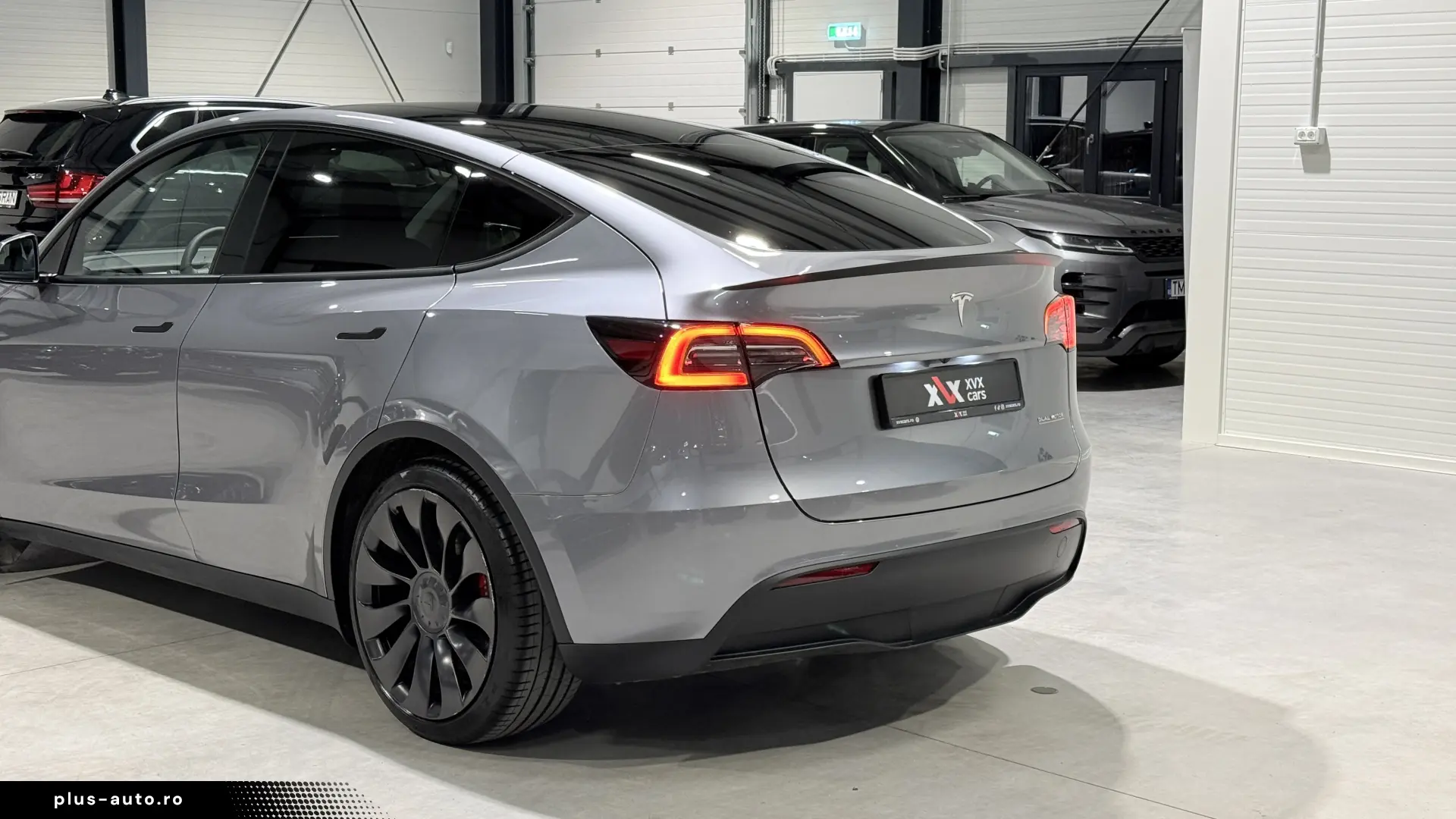 Tesla Model Y Dual Motor Performance Autopilot Avansat