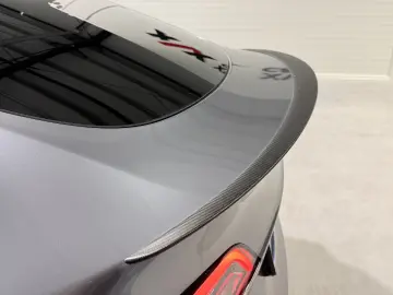 Tesla Model Y Dual Motor Performance Autopilot Avansat