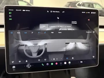 Tesla Model Y Dual Motor Performance Autopilot Avansat