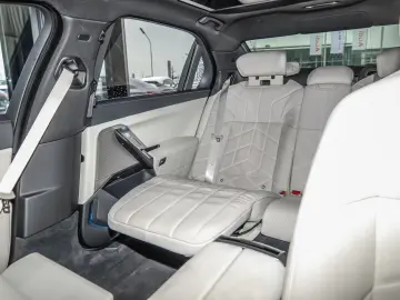 BMW 740 d xDrive M Sport