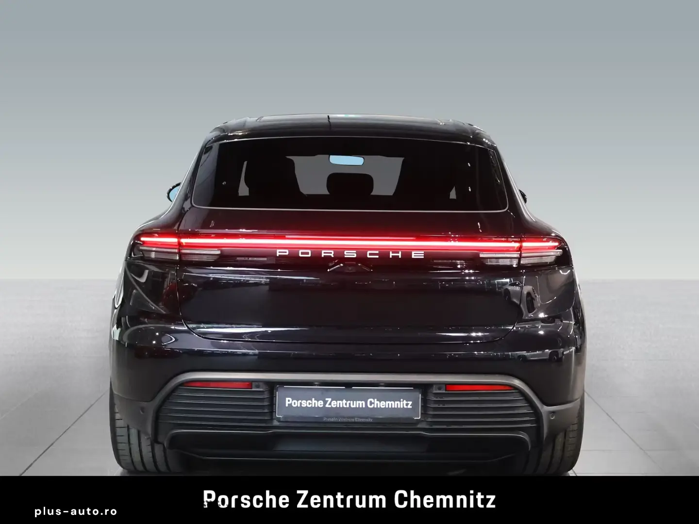 Porsche Macan 4 Electric