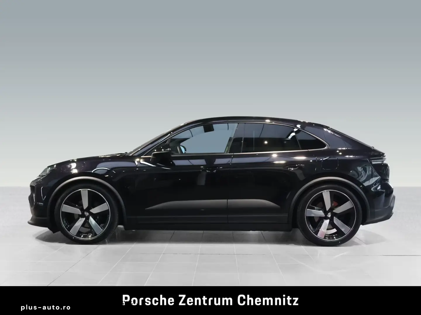 Porsche Macan 4 Electric
