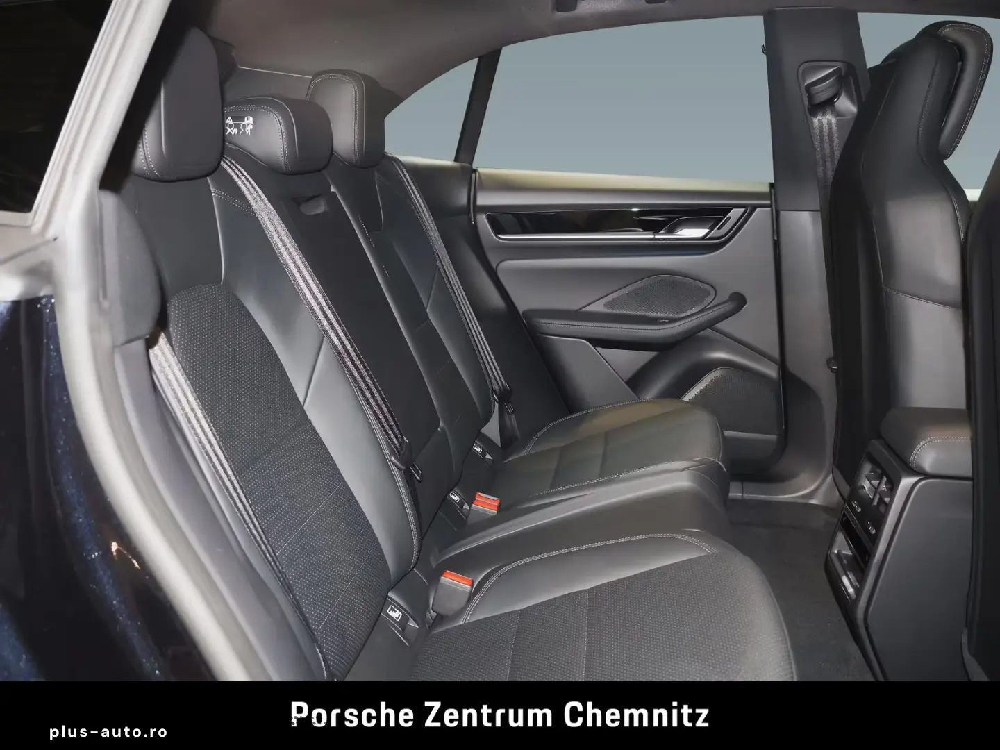 Porsche Macan 4 Electric