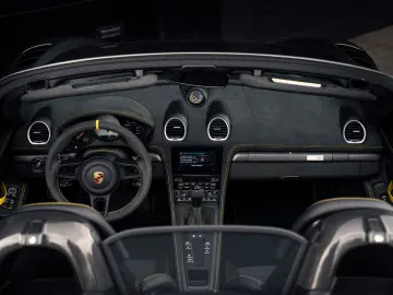 PORSCHE 718 Boxster Spyder RS WEISSACH PCCB PASM