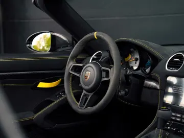 PORSCHE 718 Boxster Spyder RS WEISSACH PCCB PASM