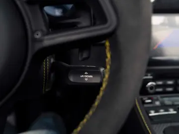 PORSCHE 718 Boxster Spyder RS WEISSACH PCCB PASM