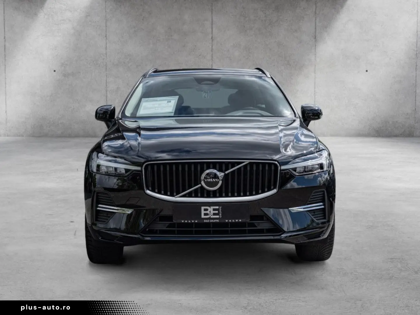 VOLVO XC60 2021 — imagine 2