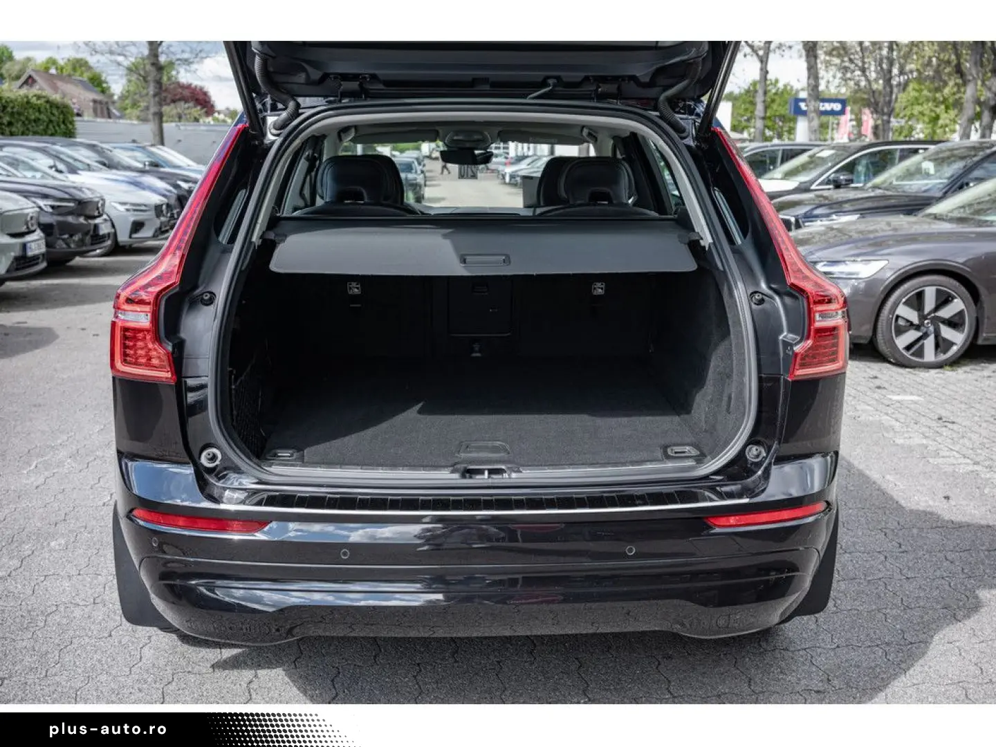 VOLVO XC60 2021 — imagine 13