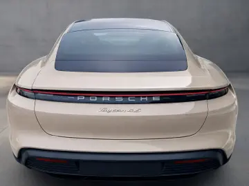 PORSCHE Taycan 4S   VOLL  PANORAMA HUD 360 MATRIX