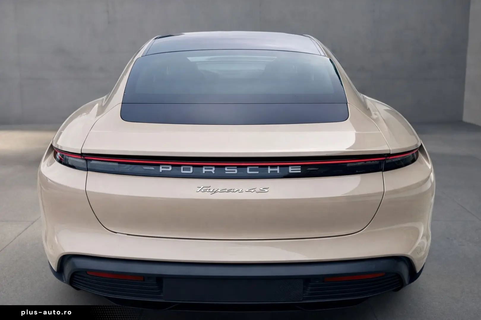 PORSCHE Taycan 4S   VOLL  PANORAMA HUD 360 MATRIX