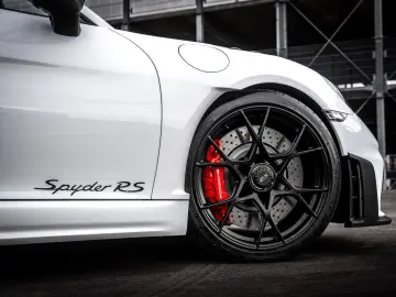 PORSCHE Boxster 718 Spyder RS WEISSACH