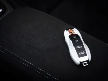 PORSCHE Boxster 718 Spyder RS WEISSACH