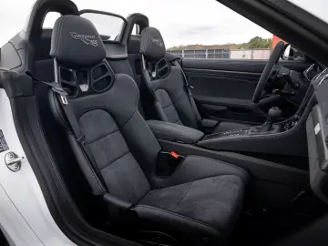 PORSCHE Boxster 718 Spyder RS WEISSACH