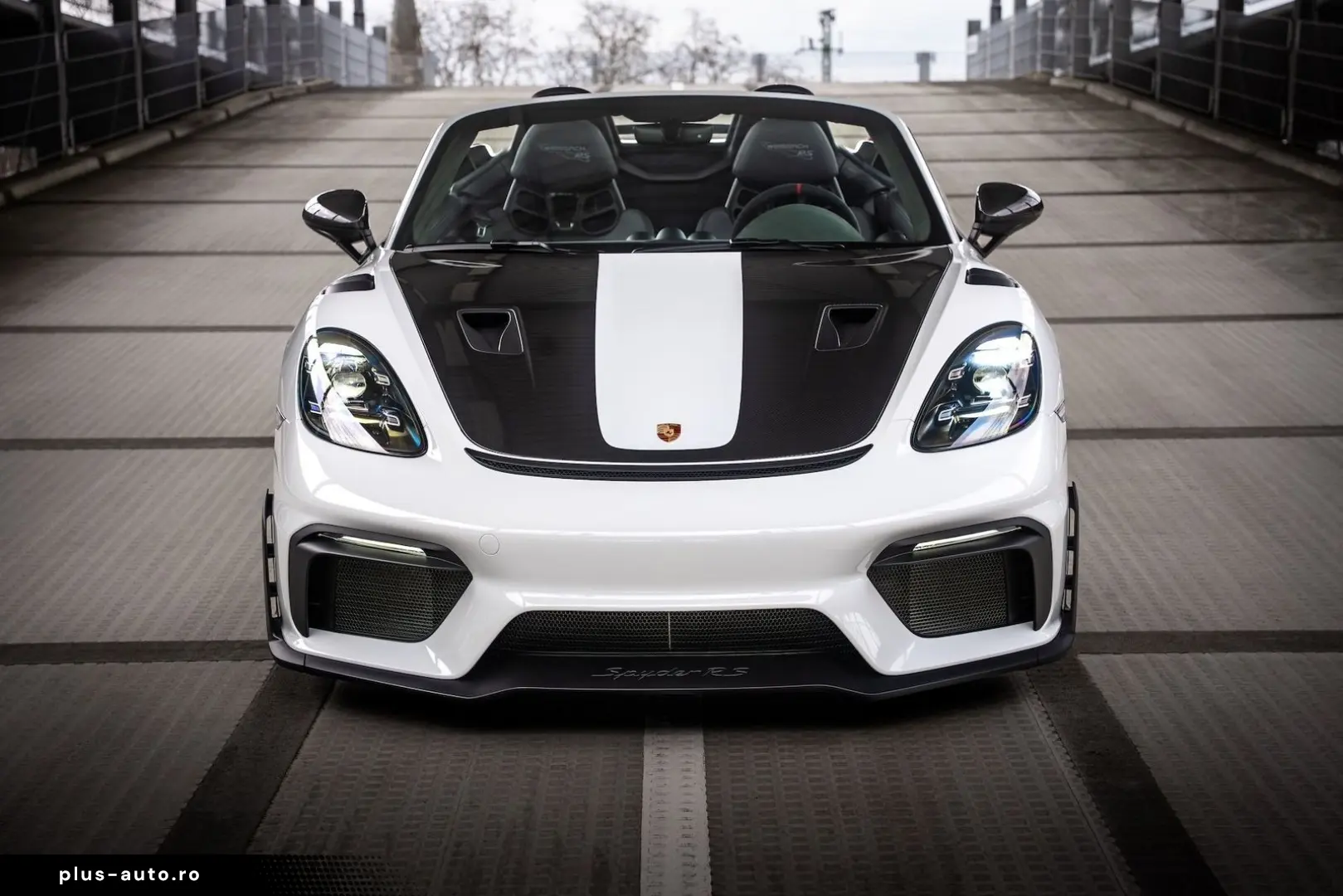 PORSCHE Boxster 718 Spyder RS WEISSACH