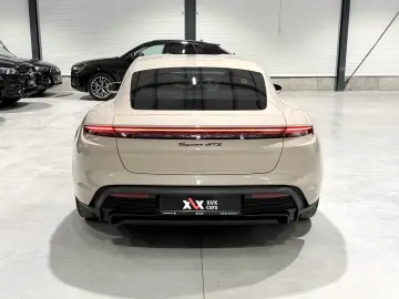 Porsche Taycan GTS Burmester Pneumatic Alcantara