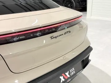 Porsche Taycan GTS Burmester Pneumatic Alcantara