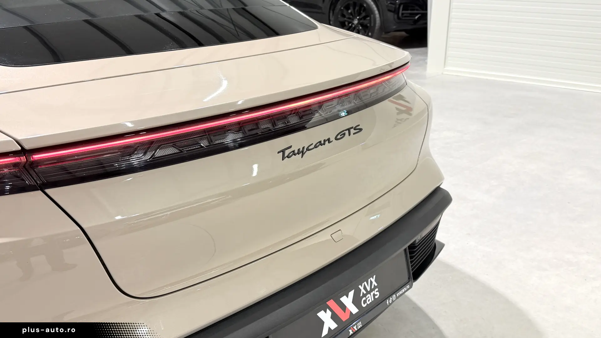 Porsche Taycan GTS Burmester Pneumatic Alcantara