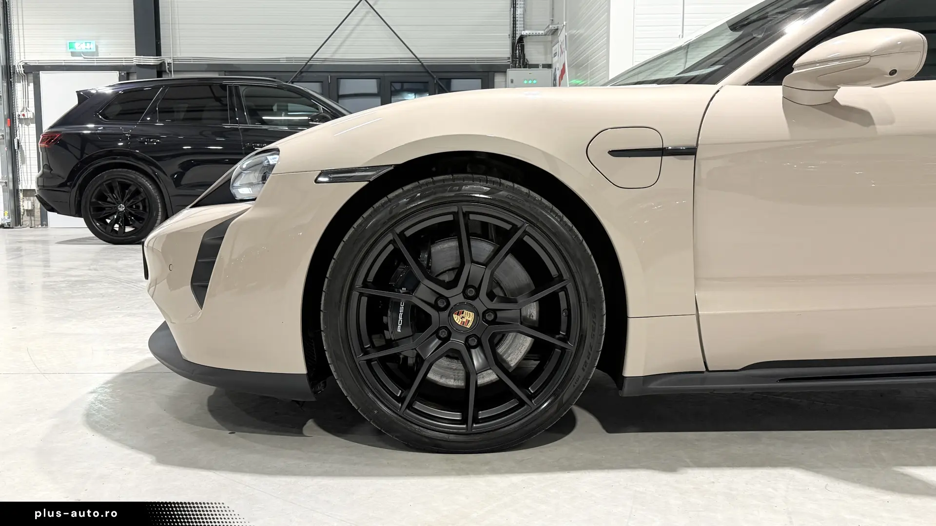 Porsche Taycan GTS Burmester Pneumatic Alcantara