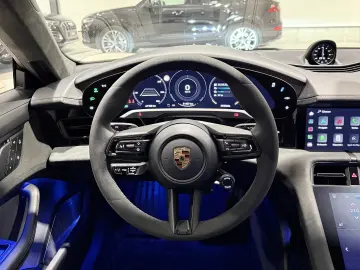 Porsche Taycan GTS Burmester Pneumatic Alcantara