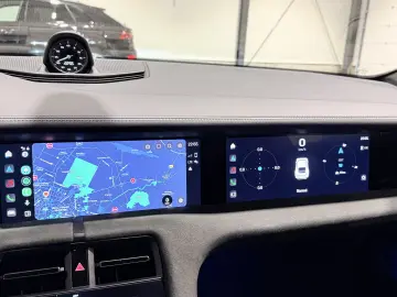 Porsche Taycan GTS Burmester Pneumatic Alcantara