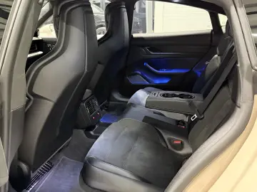 Porsche Taycan GTS Burmester Pneumatic Alcantara