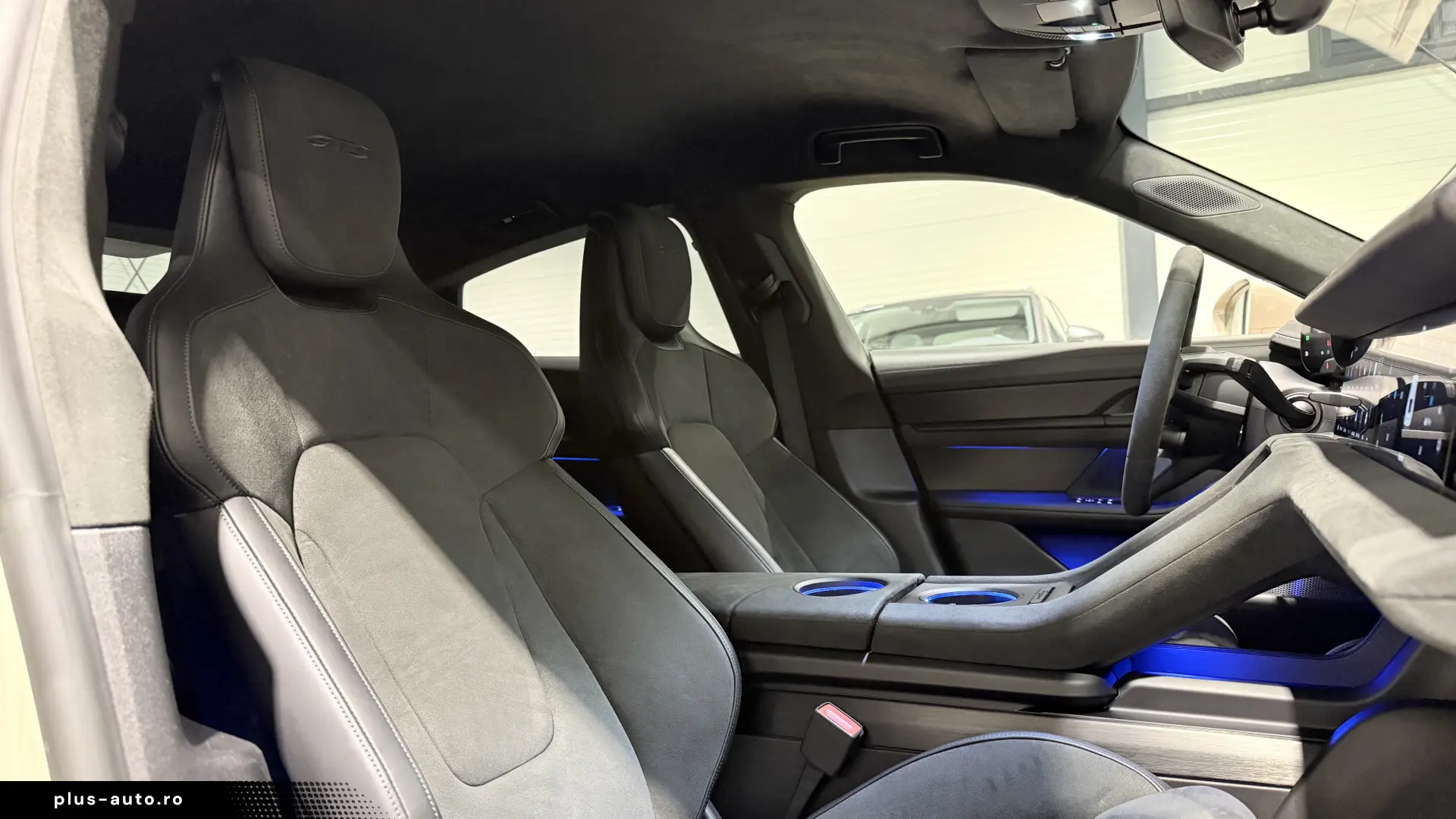 Porsche Taycan GTS Burmester Pneumatic Alcantara