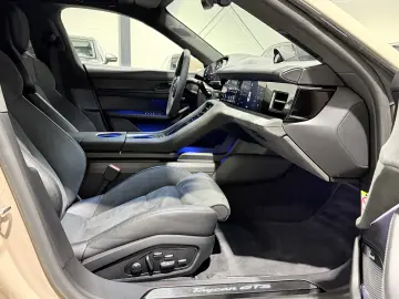 Porsche Taycan GTS Burmester Pneumatic Alcantara