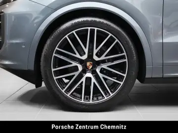 Porsche Cayenne Black Edition!