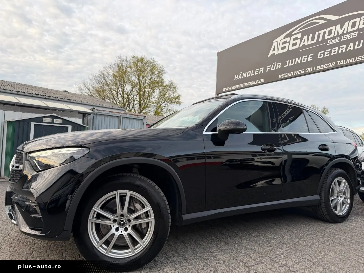 MERCEDES-BENZ GLC 300 4M AMG PANO DISTR  Dig.Light A&hellip;