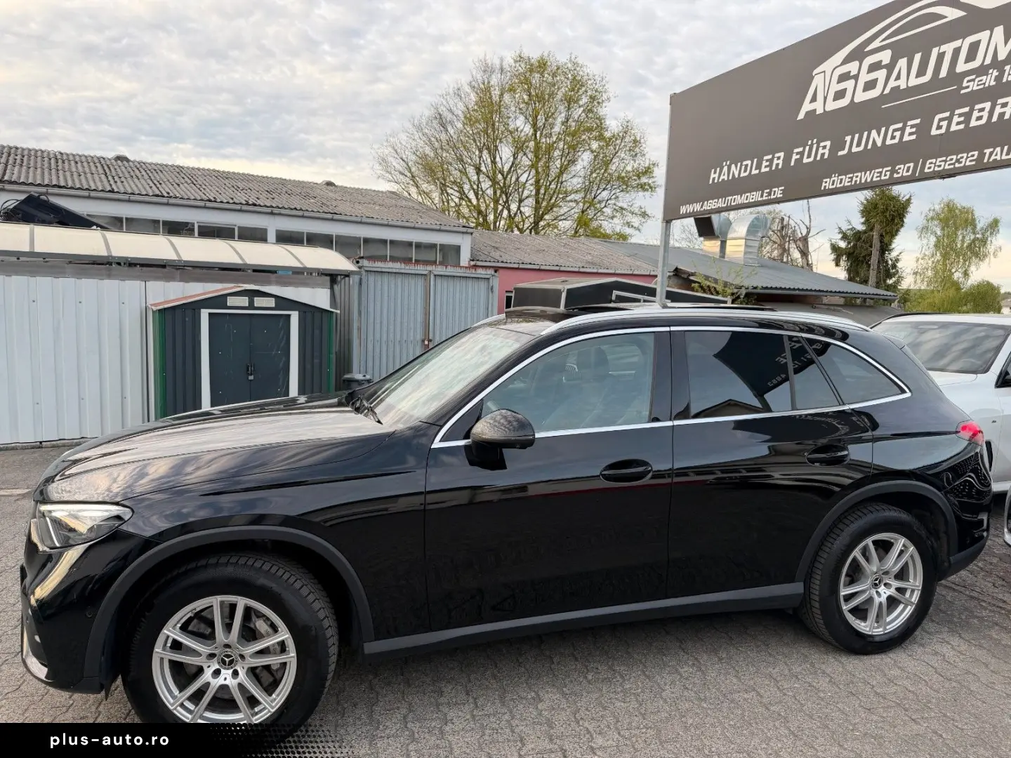 MERCEDES-BENZ GLC 300 4M AMG PANO DISTR  Dig.Light A&hellip;
