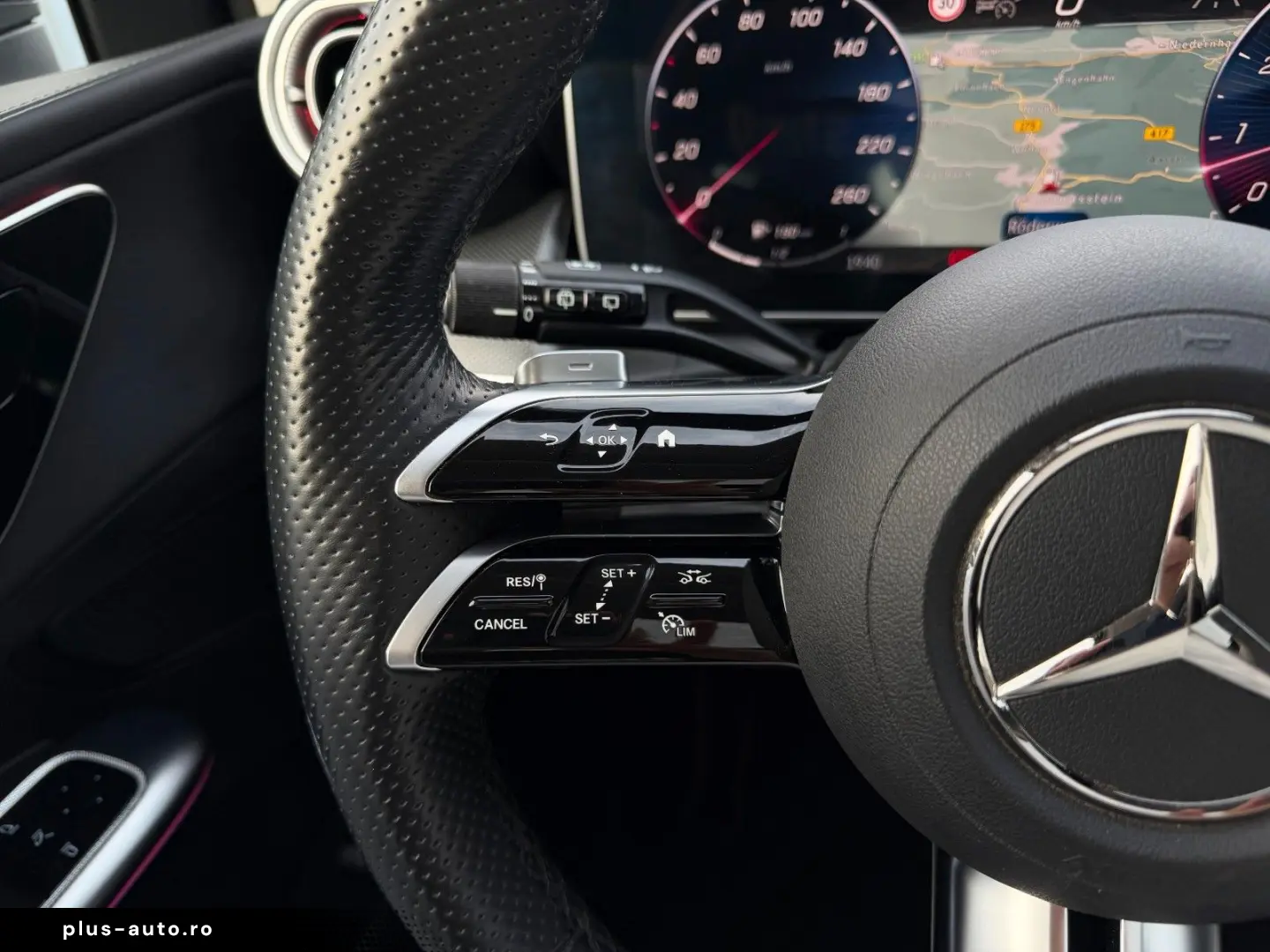 MERCEDES-BENZ GLC 300 4M AMG PANO DISTR  Dig.Light A&hellip;