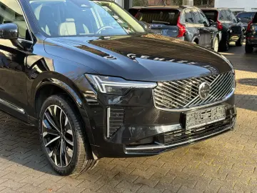 VOLVO XC90 T8 Plus Bright FourC AHK PANO 360  Facelift